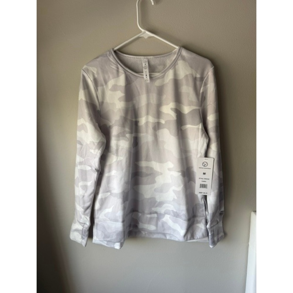 Body Action Design Womens Camo Crewneck Sweatshirt Grey White Thumbholes M NEW